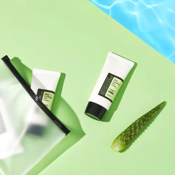 خرید آنلاین کرم ضد آفتاب آلوئه ورا کوزارکس SPF50