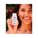ضد آفتاب اکتیو یونیفای ایزدین بی رنگ SPF50 - Image 2